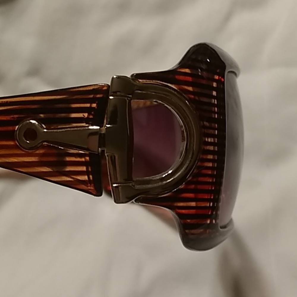 Sunglasses - Picture 5 of 7